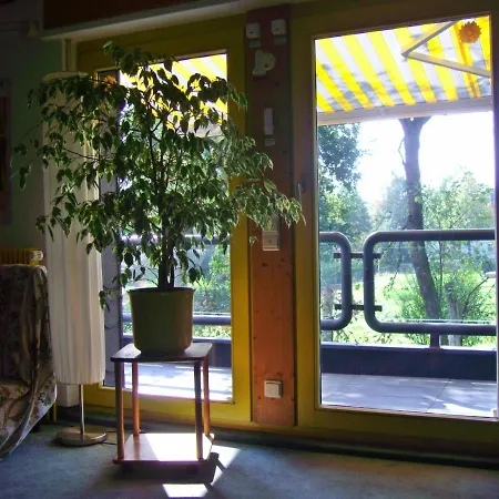 Idyllische Stadtrandwohnung شقة